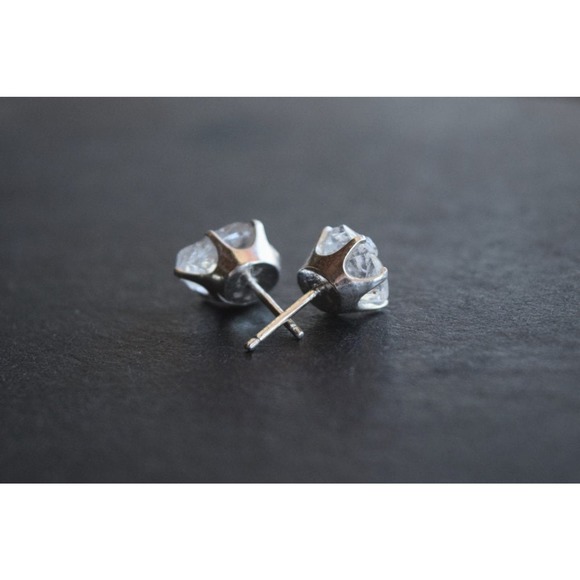 Sterling silver stud earrings, alternative diamond, uncut natural gemsto… - Picture 5 of 5